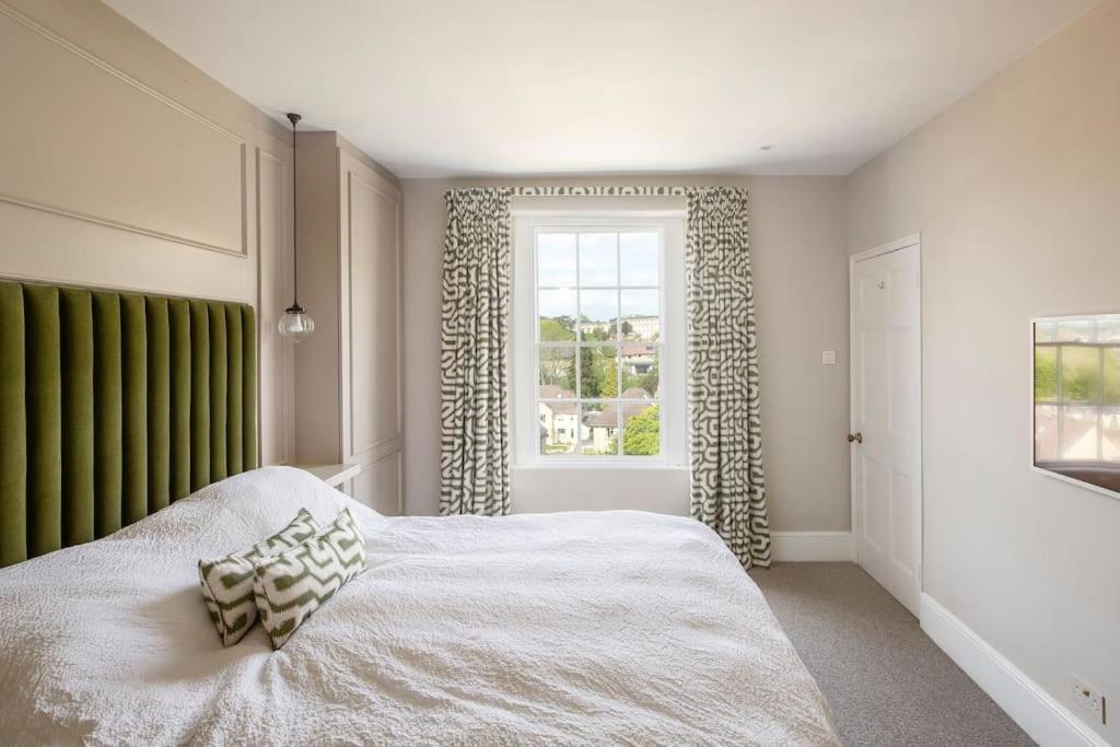 Villa Dunsford House - Elegant Townhouse With Parking Bath Exterior foto